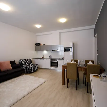 Aplend Galeria 1 Apartment *